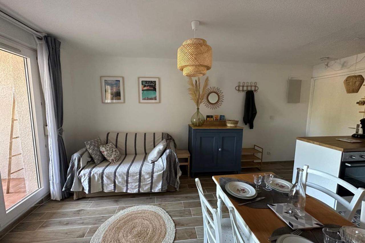 Very Cosy Apartment At 200 M From The Beaches La Londe-les-Maures Exteriör bild